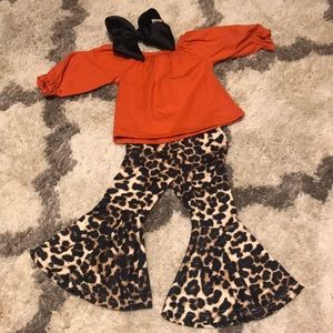 Leopard 2 piece bell set
